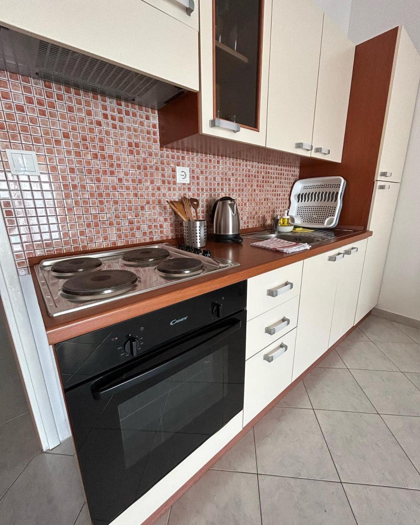 Apartments File Five Podgora Luaran gambar