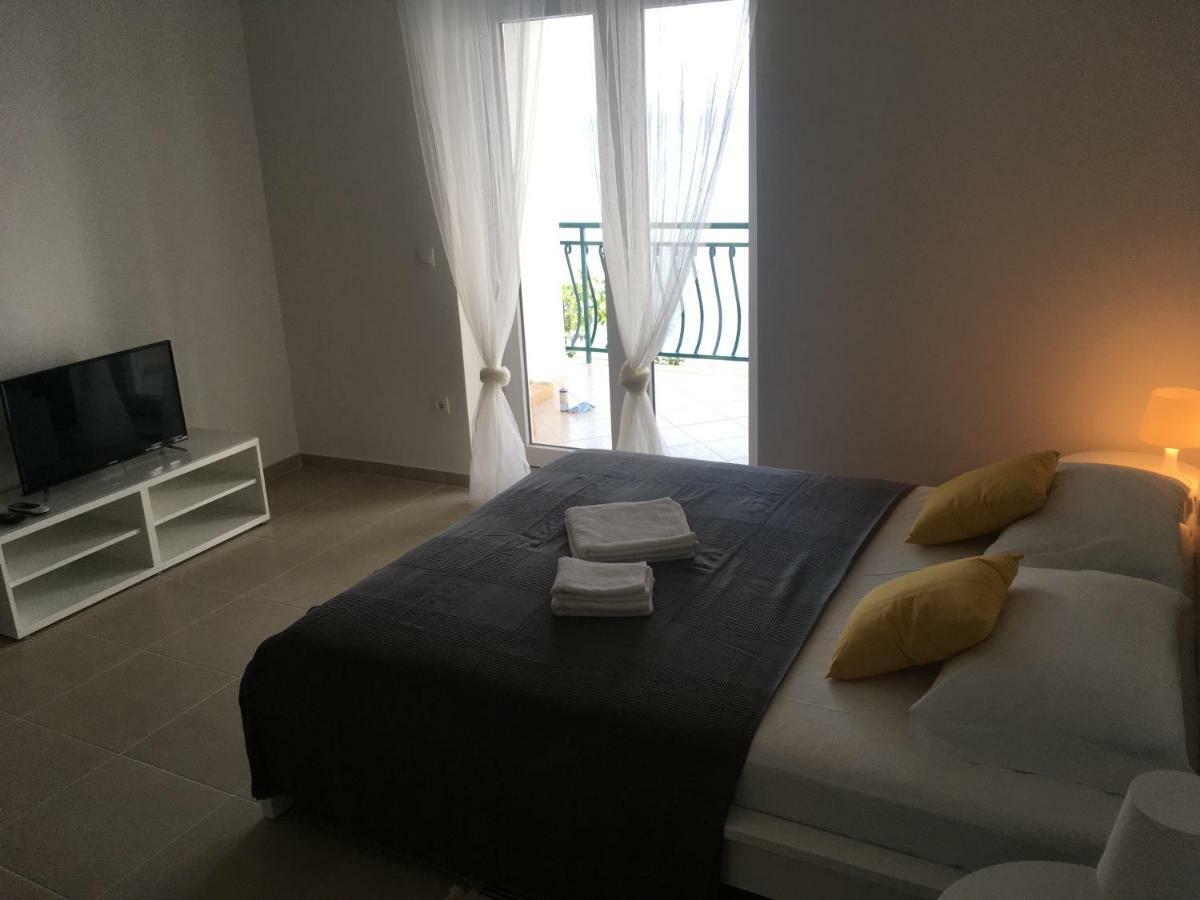 Apartments File Five Podgora Luaran gambar